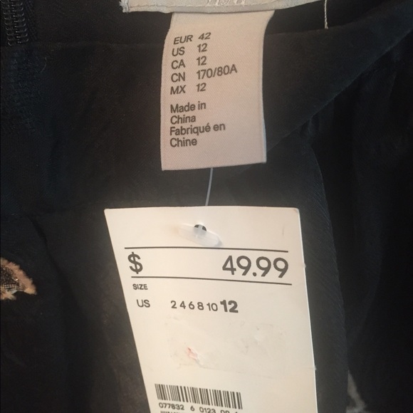 Brand new H&M Jacquard-weave knee length skirt - Picture 4 of 5